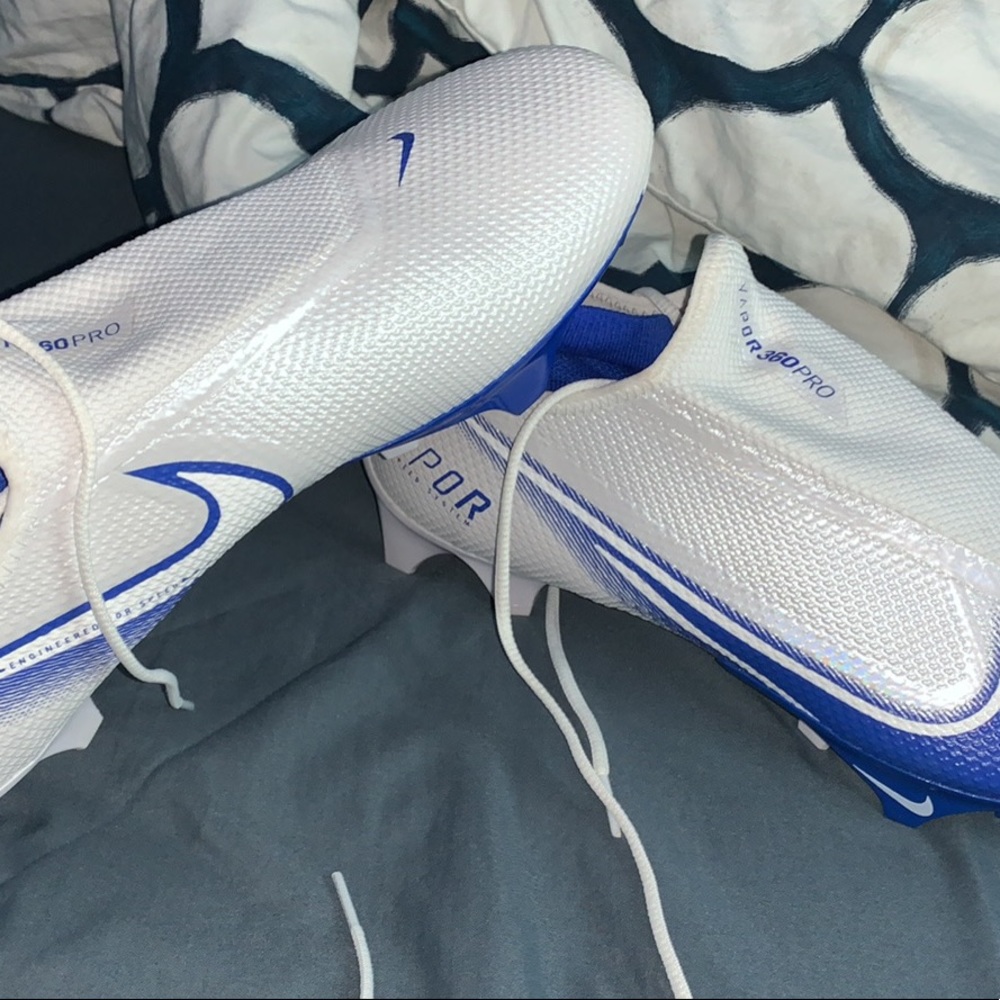 size 11.5 nike vapor edge football cleats their blue and white only worn once - Picture 2 of 2
